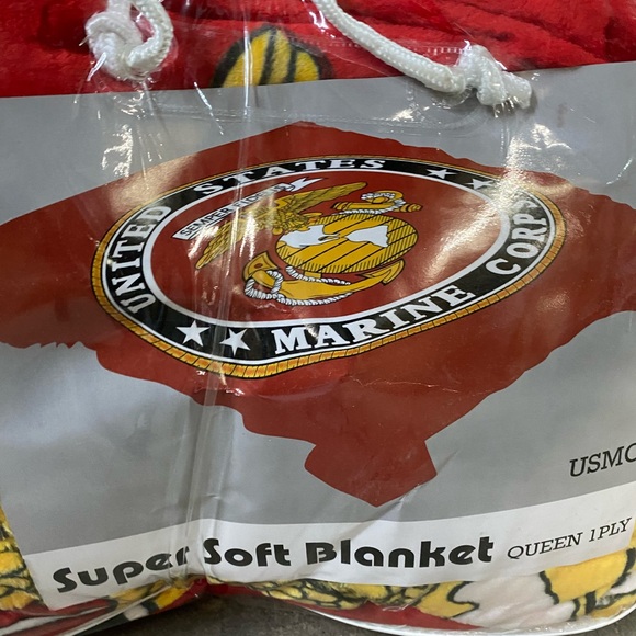 United States Marines Queen Blanket Luxury Plush - Picture 2 of 4
